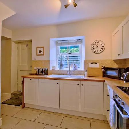 3 Bed In Oc-78935