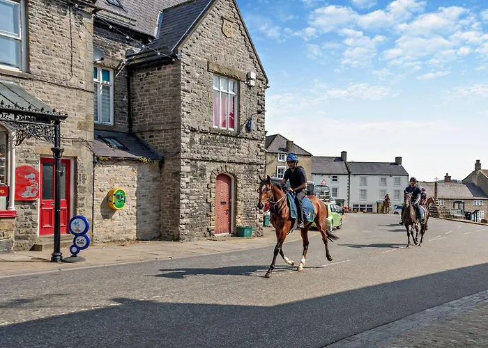 3 Bed In Leyburn 78935 Middleham