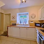 3 Bed In Oc-78935